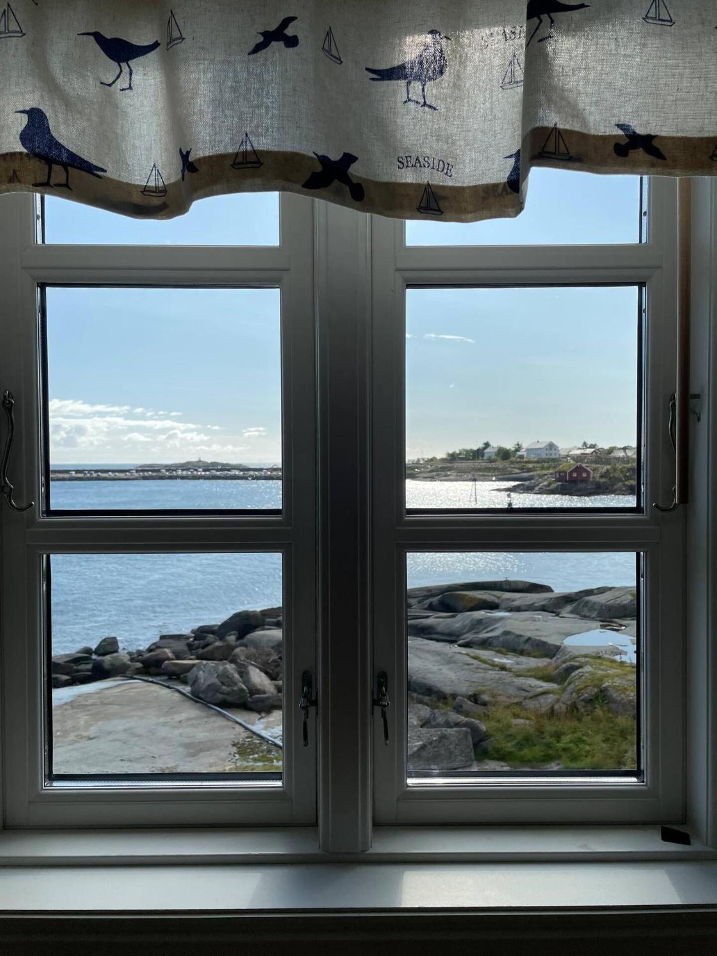 Nordlandshus Ved Havet Pa Reine, Lofoten Zewnętrze zdjęcie